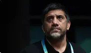 نظام تکلیفش را با فوتبال مشخص کند