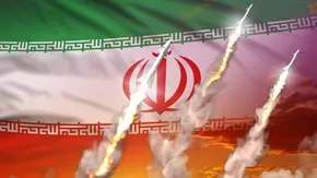 فیلم| انتشار فیلمی برای نخستین بار| پیش‌بینی سردار سلیمانی از قدرت نظامی ایران و بستن تنگه هرمز