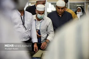 تصاویر| بازگشت اولین گروه پروازی حجاج به مشهد