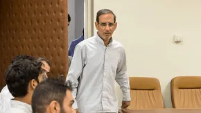 تصاویر/ سلطان سکه و همدستش لحظاتی پیش از اعدام