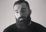 رپر معروف متهم به قتل عمدی ناپدری‌اش شد