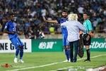 جزئیات گفت و گوی دروازه‌بان شاکی و سرمربی استقلال