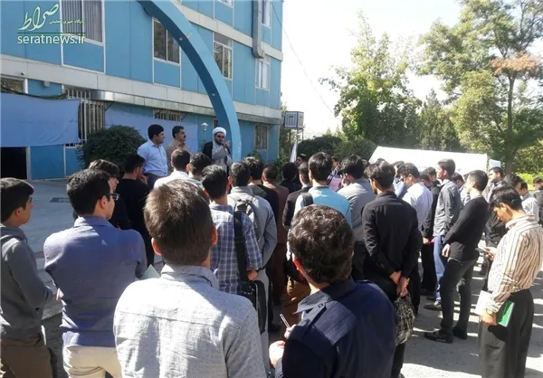  تجمع اعتراضی دانشجویان دانشگاه فرهنگیان آذربایجان غربی در محکومیت یاوه‌گویی های اخیر رئیس جمهور آمریکا