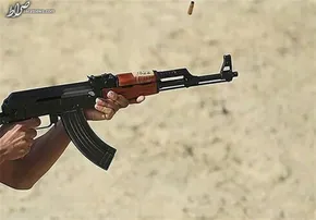 فیلم / سرقت از طلا فروشی با ماشین لوکس!