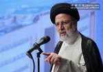 عکس / تعارف مُهر به ابراهیم رئیسی در نماز جمعه