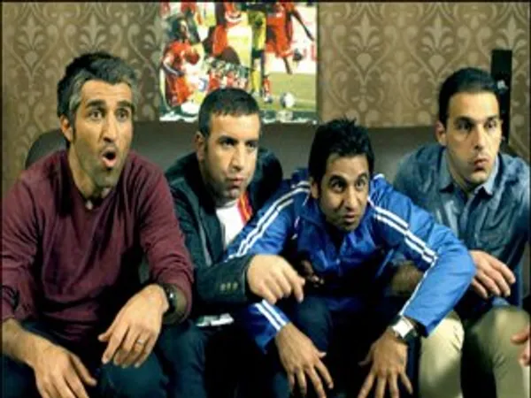 بهروز رهبری فرد- علی موسوی- محمد محمدی، دوستان «پژمان»
 
بازیکن سابق تیم پرسپولیس هم با «پژمان» کار بازیگری خود را آغاز کرد. رهبری فر توانست ثابت کند که در بازیگری هم مثل فوتبال توانایی دارد.  دراین سریال علاوه بر رهبری فرد «علی موسوی» بازیکن سابق استقلال و محمد محمدی دروازه بان سابق سرخابی‌ها نیز در این سریال ایفای نقش کردند. بیشتر این بازیگران را در «پژمان» در حال فوتبال دیدن تماشا کردیم. 
