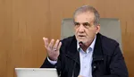 عکس | دیدار بقایی با تنها بازمانده خانواده شهید صدیقی