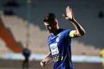 عکس | روزنامه استقلال گلر پرسپولیس را تمسخر کرد!