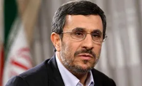 عکس/  ژست محمود احمدی نژاد در هواپیما