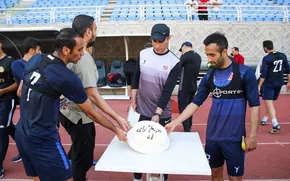 عکس/ واکنش برانکو به پرسپولیسی شدن گل‌محمدی