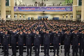 تصاویر/ مراسم نمادین بیعت تاریخی همافران با امام(ره)