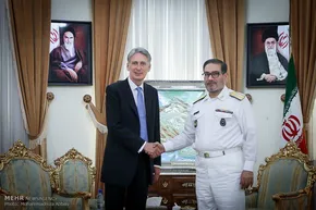 عکس/ صف استقبال از روحانی در فرودگاه