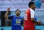 تقلب استقلال و پرسپولیس از روی دست یکدیگر