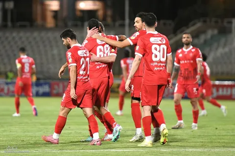 تمام قلبم برای پرسپولیس است + عکس