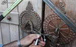 فحش و کتک می‌خوریم، اما حرمت نظام را حفظ می‌کنیم/ در ماجرای حجاب چه کسی را تهدید می‌کنی؟