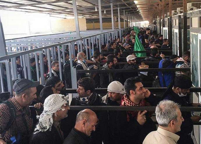 فیلم| اقدام خاص و متفاوت مامور عراقی در مواجهه با زائران اربعین