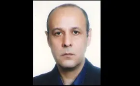 عکس| کارل هاینتس اشتوکهاوزن؛ آهنگساز معروف آلمانی در تخت جمشید سال ۱۳۵۱
