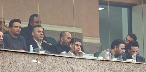 ناراحتی شدید پرسپولیسی‌ها از مدیر استقلال!