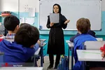 این دانش آموزان در هیچ مدرسه ای ثبت نام نمی‌شوند