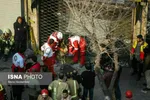 پیدا شدن پیکر یک آتش‌نشانان دیگر از زیر آوار/ انتقال اجساد 3 شهید به پزشکی قانونی/ علت احتمالی آتش سوزی/ مقصران در نقش قهرمان!