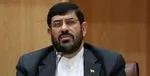 عکس /نماز خواندن یکی از حاضران وسط جلسه دیدار وزیرخارجه با نمایندگان مجلس
