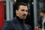 زلاتان باز هم حرص هواداران مالمو را درآورد! + عکس