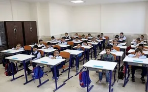 فیلم | ویدیو جنجالی از برخورد خشن با دانش‌آموز در پرند