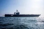 اصابت دو موشک به ناوچه آمریکایی در پی بی‌توجهی به هشدار ایران