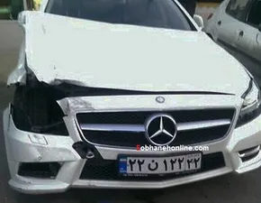 عکس/ چپ كردن يك لندكروز در تهران