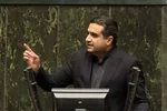 کوچکی‌نژاد: استیضاح وزیر اقتصاد به دولت کمک می‌کند
