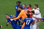 انتقال نیمار چقدر سود نصیب بارسا و پاری‌سن ژرمن می‌کند؟ +عکس