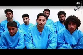 عکس/ آزاده‌ای که زائر مزار خود شد