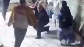 فیلم| حمله اراذل‌ و اوباش به زوج سالخورده در اهر