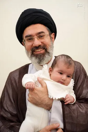 تصویری جدید از آیت الله سید مجتبی خامنه ای +عکس