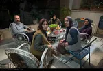 فیلم «نزدیکتر» به کارگرانی مصطفی احمدی داستان خانواده ای است که بعد از مدت ها دور هم جمع می شوند.
