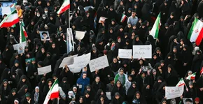 تصاویر| تشییع پیکر ۳۵ شهید در تهران (۲)