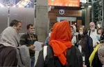 عکس/ بوسه وزیر بر دست مرمت‌گر گنبد سلطانیه
