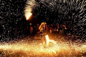 عکس/ ابتکار برای چهارشنبه سوری