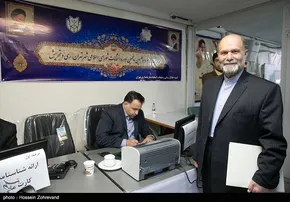 عکس یادگاری روحانی با دختران کوهنورد
