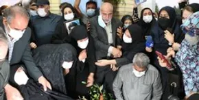 تصاویر / آیین وداع با پیکر‌های مطهر چهار شهید گمنام دوران دفاع مقدس در حرم مطهر شاهچراغ (ع)