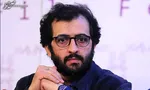 عکس/بازیگر و کارگردان سینما در لباس خادمی امام رضا (ع)