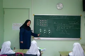 فیلم| حساب معلمان بازنشسته شارژ شد