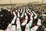 زائری: روحانی هوشمند خودش را قاطی همه چیز نمی‌کند