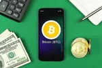 آیا بیت‌کوین می‌تواند به جایگاه طلا برسد؟
