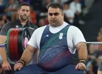 مدال طلای نماینده پاراوزنه بردار ایران در قهرمانی آزاد الجزایر