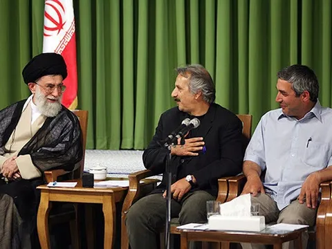 فیلم |  لحظاتی از دیدار دست‌اندرکاران فیلم  موسی(ع) با رهبر انقلاب