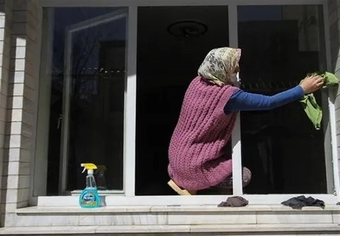 معلمان و پرستارانی که نظافتچی شدند