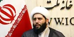 بنرهای ممنوعه‌ای که در سراسر شهر دیده می‌شود