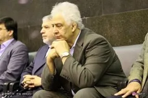 عکس/ عکس دیده نشده از علی پروین با توپ پلاستیکی!