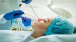 پزشک زیبایی سر ۵۰ زن کلاه گذاشت